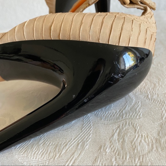 L.A.M.B. Beige orange snake skin ankle strap sandals - Picture 13 of 13